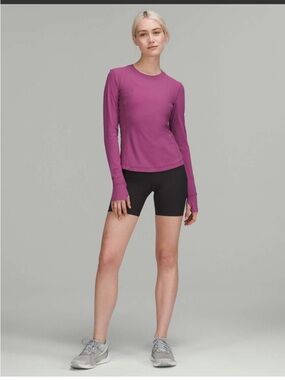 Lululemon • Base Pace Ribbed High-Rise Short 6" • Size 14